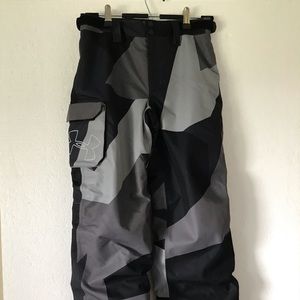 Under Armour Boys Snow/Ski Pants, Size M (8-10)